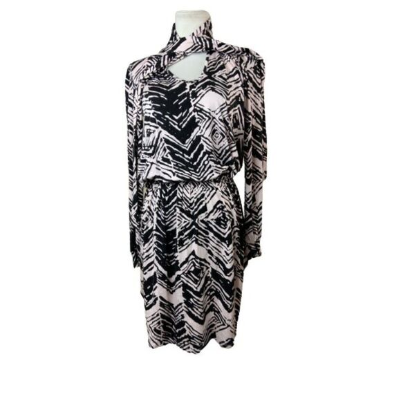 Rachael Pally Black & White Dress. Sz M - Picture 3 of 4